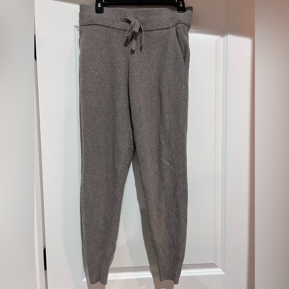 Women’s Brown Sweater Abercrombie and Fitch Joggers size medium